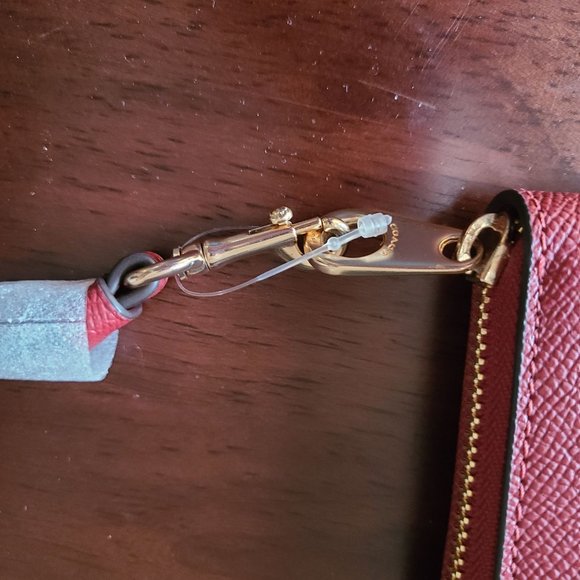 Coach Long Zip Around Wallet Cherry Gold Hardware - Picture 7 of 10